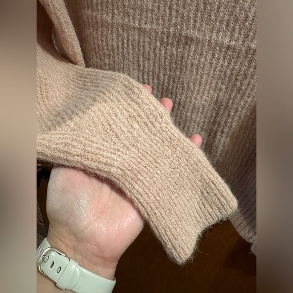 Everlane Oversized Alpaca Crewneck - Picture 9 of 13
